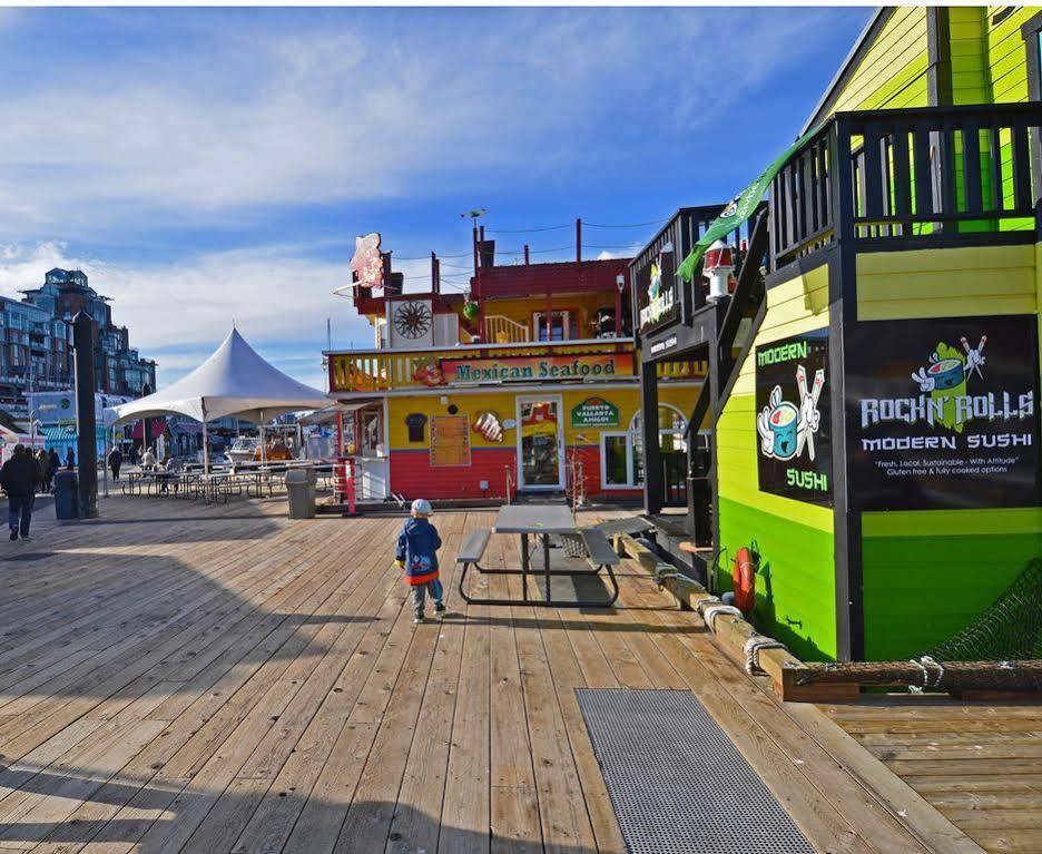 Fisherman's Wharf Hotel Victoria